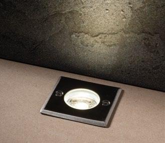 Segnapasso calpestabile incasso IP67 quadrato in acciaio inox luce natura/calda varie dimensioni WALK Segnapasso calpestabile incasso IP67 quadrato in acciaio inox luce natura/calda varie dimensioni WALK